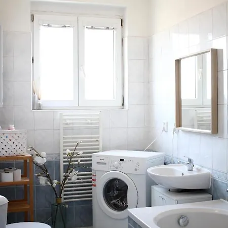 Daire Floor Manderla *