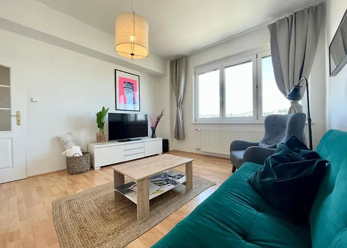 Apartament Floor Manderla